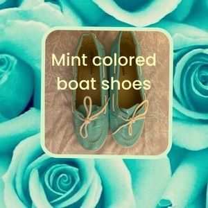 🩴🩴🩴 Mint colored boat shoes🩴🩴🩴
